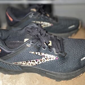 Brooks Adrenaline GTS 22 Black/Ebony/Citrus Cheetah Leopard 7.5 B (M)